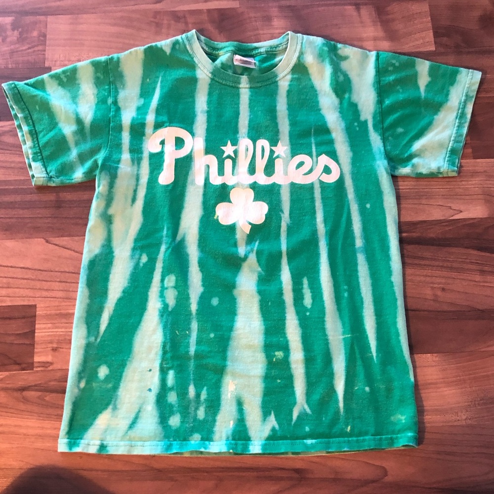 PHILADELPHIA PHILLIES SHAMROCK T-SHIRT